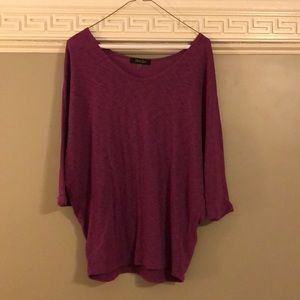 Laila Jade dolman sleeve lightweight top M